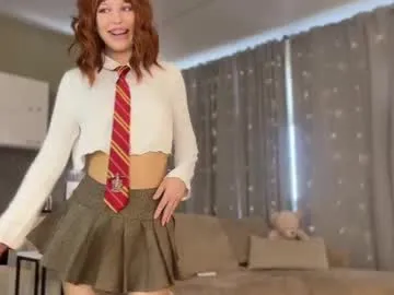 Katty-Kiss- free chat on liveonude Image 3