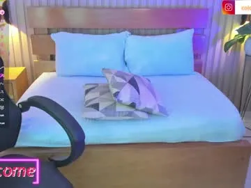 xunybany free chat on liveonude Image 15