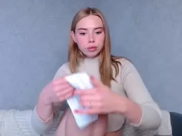 DiamondJo free chat on liveonude Image 19