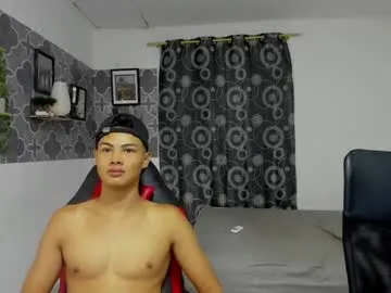 big_small_horny free chat on liveonude Image 6