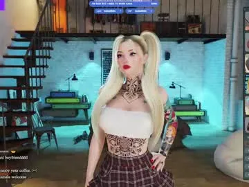 Wild-Angel777 free chat on liveonude Image 12