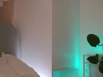 veronicaredonda free chat on liveonude Image 13