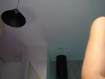 veronicaredonda free chat on liveonude Image 19