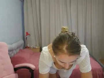 xunybany free chat on liveonude Image 15