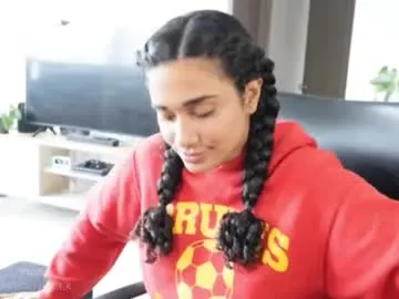 Sonya-reallsugar free chat on liveonude Image 9