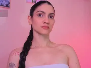 khloe_rossich free chat on liveonude Image 13