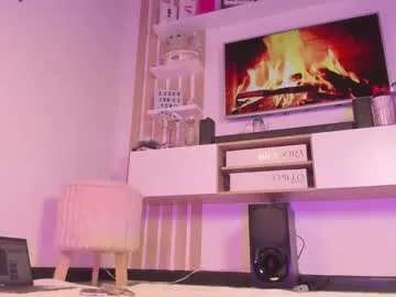 natycol___ free chat on liveonude Image 17