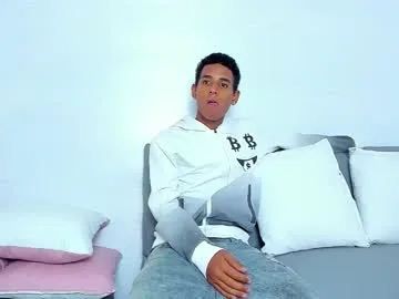 lory34 free chat on liveonude Image 11