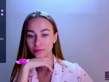 xunybany free chat on liveonude Image 16