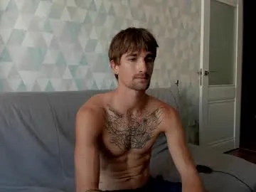 HEYBANANA free chat on liveonude Image 2