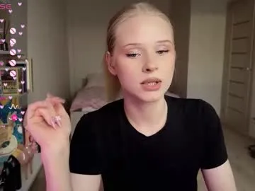 DiamondJo free chat on liveonude Image 16