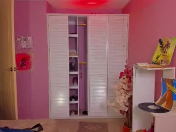 karolina7 free chat on liveonude Image 11