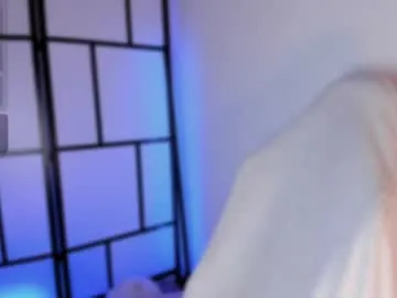 DiamondJo free chat on liveonude Image 17