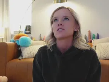 PinkFoxya free chat on liveonude Image 6