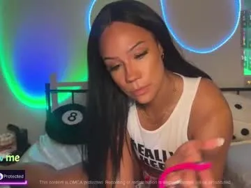 xunybany free chat on liveonude Image 14