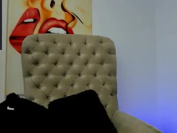 adri_gomez_1 free chat on liveonude Image 9