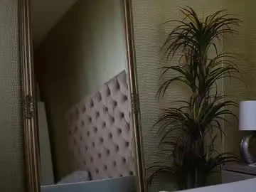 DiamondJo free chat on liveonude Image 13