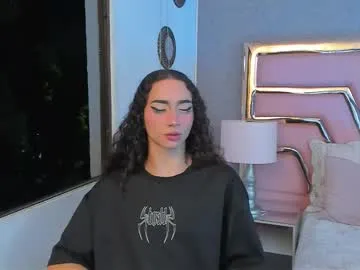 Koketka free chat on liveonude Image 15