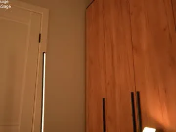 curry_nikita free chat on liveonude Image 13