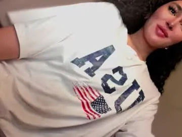 mary_hellen1 free chat on liveonude Image 19