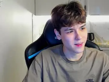 HEYBANANA free chat on liveonude Image 13