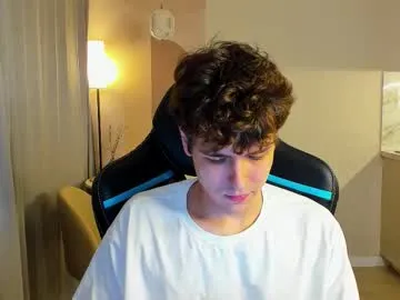 HEYBANANA free chat on liveonude Image 15