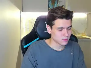 HEYBANANA free chat on liveonude Image 6