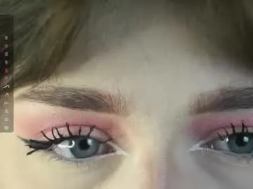 hazelpeppermint free chat on liveonude Image 11