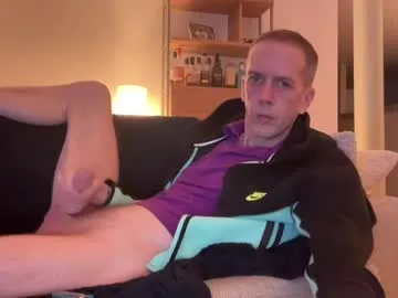 tyronev70 free chat on liveonude