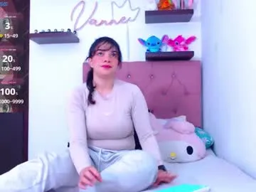 DiamondJo free chat on liveonude Image 10