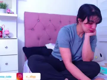 DiamondJo free chat on liveonude Image 12