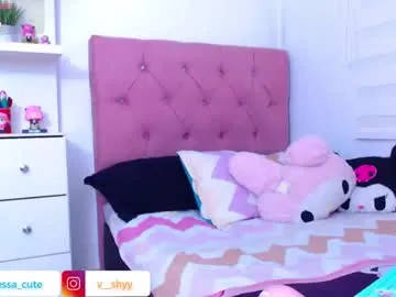 DiamondJo free chat on liveonude Image 16