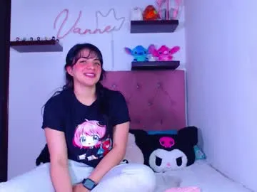 DiamondJo free chat on liveonude Image 4