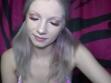 mara_summer free chat on liveonude Image 3