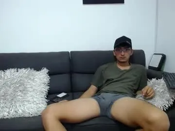 versatileguuy free chat on liveonude