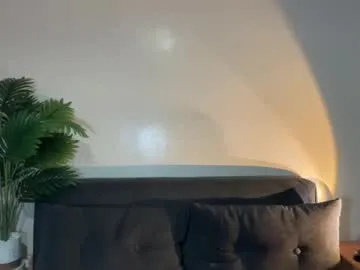 BELBIG free chat on liveonude Image 9