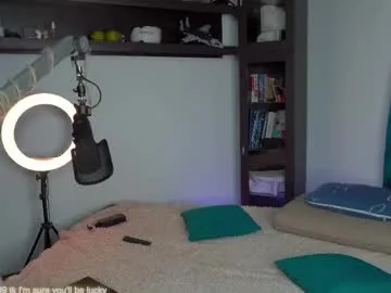 ftmbiggestclit free chat on liveonude Image 13