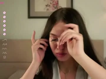 xxxkeera free chat on liveonude Image 15