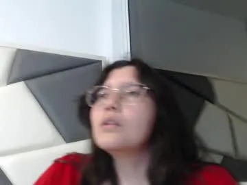 mara_summer free chat on liveonude Image 4