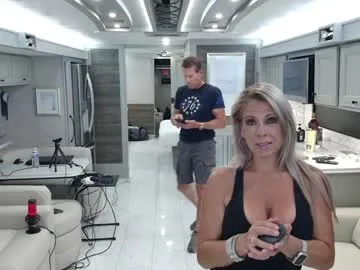 khloe_rossich free chat on liveonude Image 7