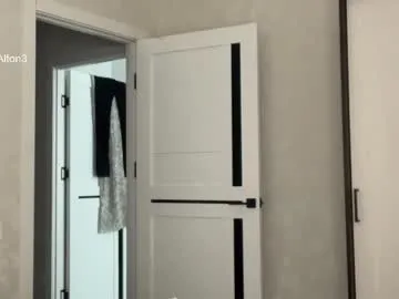 Katty-Kiss- free chat on liveonude Image 12