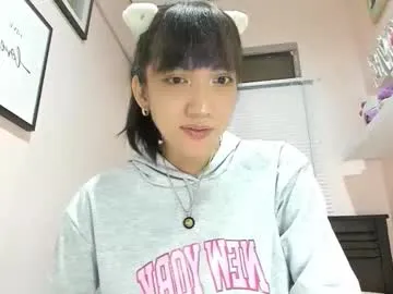 xunybany free chat on liveonude Image 12