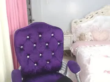 Girl-Pleasure free chat on liveonude Image 12