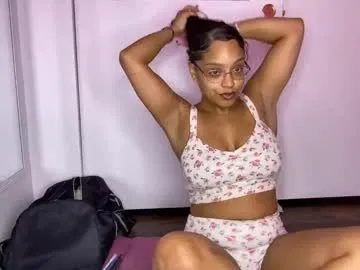 noah_devil_ free chat on liveonude Image 11