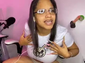 noah_devil_ free chat on liveonude Image 12