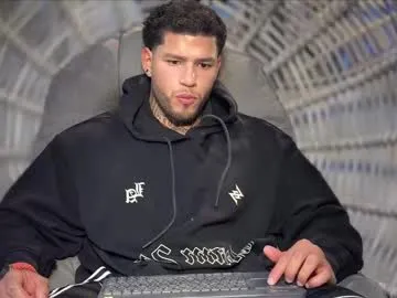 DiamondJo free chat on liveonude Image 2