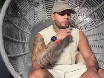 DiamondJo free chat on liveonude Image 4