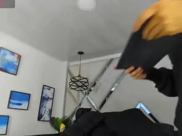 yiyo10_ free chat on liveonude