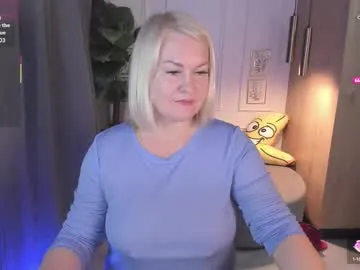 DiamondJo free chat on liveonude Image 9