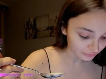 ELENA-XXX free chat on liveonude Image 2